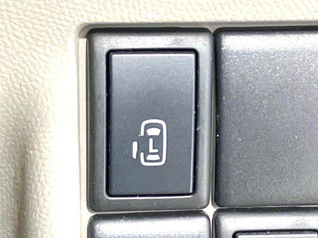 �y�p���[�X���C�h�h�A�z�X�}�[�g�L�[��^�]�Ȃ̃X�C�b�`�ŃX���C�h�h�A�̊J���\���d��������͂����ăh�A���J����K�v�������A���������q�l�ł��A�d���ו��������Ă��鎞�����N�ɊJ���߂ł��܂���