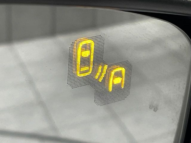 �y�u���C���h�X�|�b�g���j�^�����O�z���s���A�h�A�~���[�̎��p�ɂȂ�₷���ӏ��Ɍ㑱�Ԃ��ڋ߂���ƃT�C�h�~���[�t�߂Ɍx����\���A�h���C�o�[�ɒ��ӊ��N�����Ă���܂��B