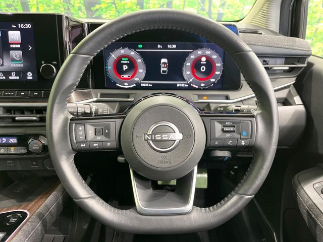 �y�����v�����X�e�A�����O�z�㎿�Ȋv���g�p���邱�ƂŁA��ɂ����������݂ƂĂ��^�]���₷���n���h���ł���