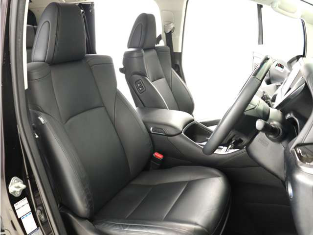 ヴェルファイアハイブリッド 2.5 ZR Gエディション E-Four 4WD