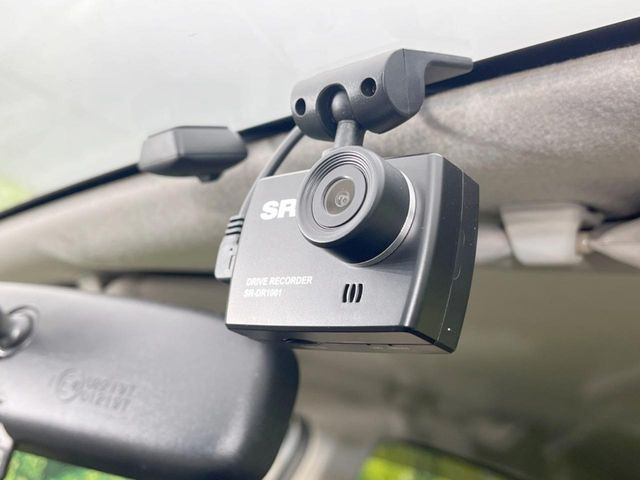 �y�h���C�u���R�[�_�[�z���S�E���S�ȃJ�[���C�t�ɕK�{�̃h���C�u���R�[�_�[�𑕔�!���s���͂������A������^�]�⎖�̂ɑ��������ۂ̏󋵂��f���ŋL�^���A����̃��X�N�ɔ����܂��B