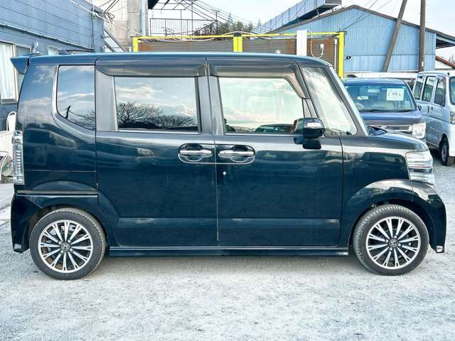 お客様のご希望に合うお車をご準備可能で御座いますので、お気軽にお問合せ下さい!【0120‐043‐040】
