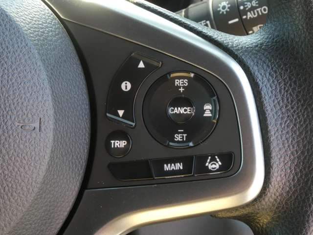 N-VANファン ターボ 4WD