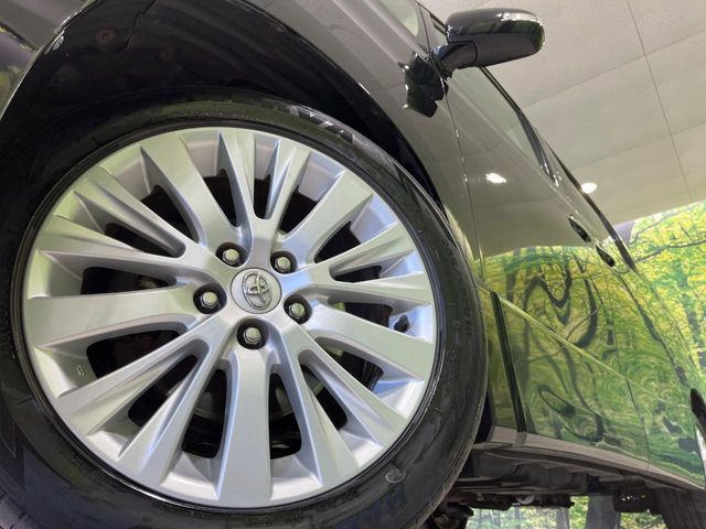 �y����18�C���`�A���~�z�C�[���z�O�ςɃ}�b�`���������A���~�z�C�[���𑕒����Ă���܂��B�e��ЊO�A���~�z�C�[����A�X�^�b�h���X�^�C�����戵�����Ă���܂��B���񂲑��k����������