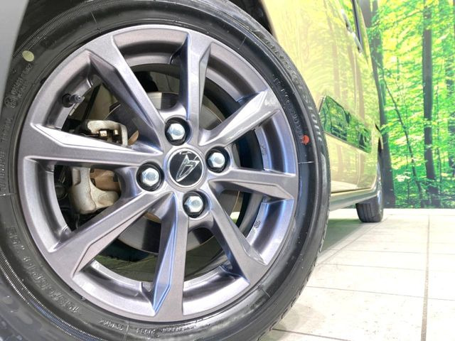 �y����14�C���`�A���~�z�C�[���z�O�ςɃ}�b�`���������A���~�z�C�[���𑕒����Ă���܂��B�e��ЊO�A���~�z�C�[����A�X�^�b�h���X�^�C�����戵�����Ă���܂��B���񂲑��k����������