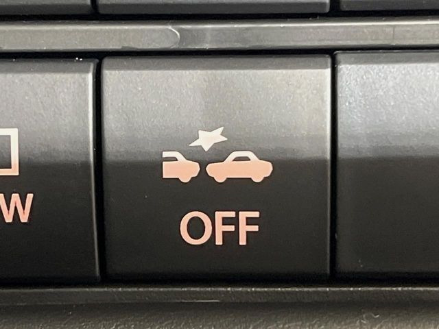 �y�X�Y�L �Z�[�t�e�B�T�|�[�g�z���s���ɑO���̎ԗ�����F�����A�Փ˂������Ȏ��͌x��ƃu���[�L�ŏՓˉ���Ɣ�Q�y�����A�V�X�g�B�����S�Ƀh���C�u�����y���݂��������܂��B