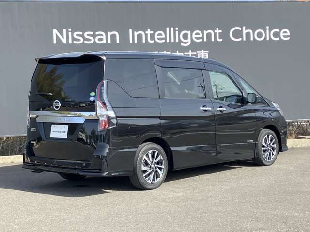 セレナ2.0 ハイウェイスターV