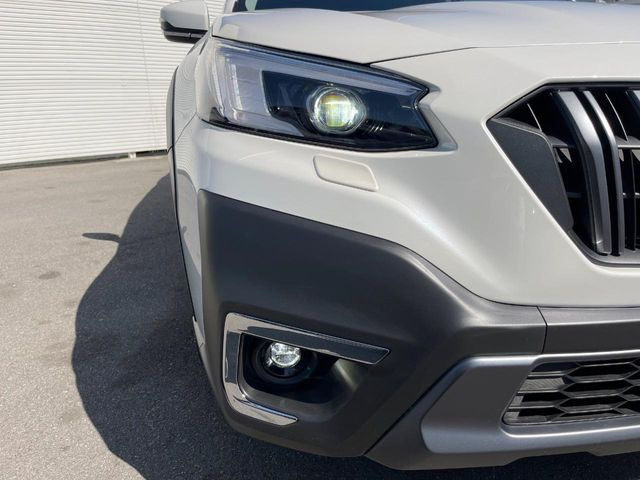 �yLED�w�b�h���C�g�z���V����ԑ��s�����ǍD�Ȏ��E���m�ۂ����S���ĉ^�]�ł��鍂�P�xLED�w�b�h���C�g�𑕔�!�_�����x�������A����d�͂��}�����Ă��܂��B