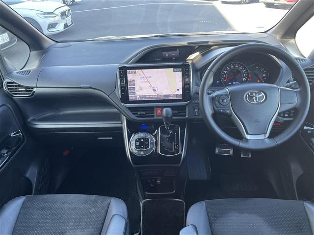 ヴォクシー2.0 ZS 煌III