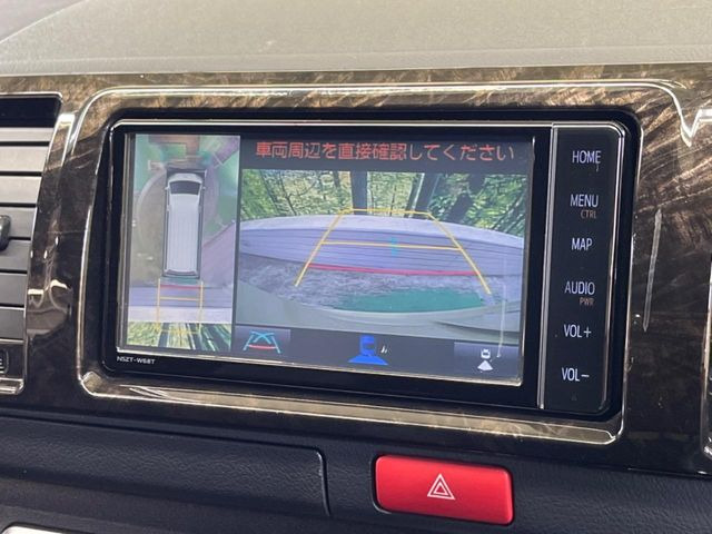 �y�p�m���~�b�N�r���[���j�^�[�z��p�̃J�����ɂ��A�ォ�猩���낵���悤�Ȏ��_��360�x�N���}�̎��͂��m�F���邱�Ƃ��ł��܂������p�������m�F���₷���A�����ꏊ�ł̐؂�Ԃ��⒓�Ԃ��X���[�Y�ɍs���܂��B