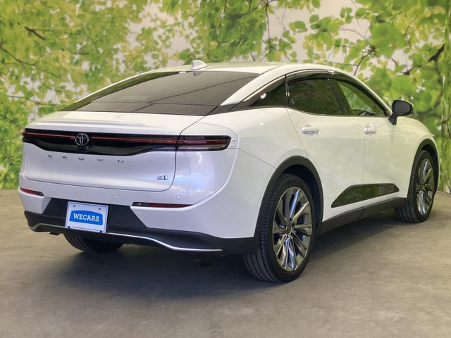 クラウンクロスオーバー2.5 G アドバンスト レザー パッケージ E-Four 4WD