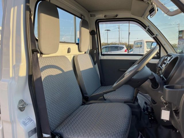 �^�]�ȃV�[�g���͎g�p�������Ȃ��A�ǍD�ȏ�ԂƂȂ��Ă��܂��B���J�Ɏg���Ă������Ƃ��悭�킩��܂��ˁB