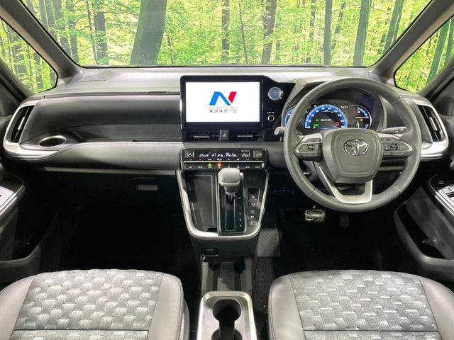 ヴォクシー1.8 ハイブリッド S-Z