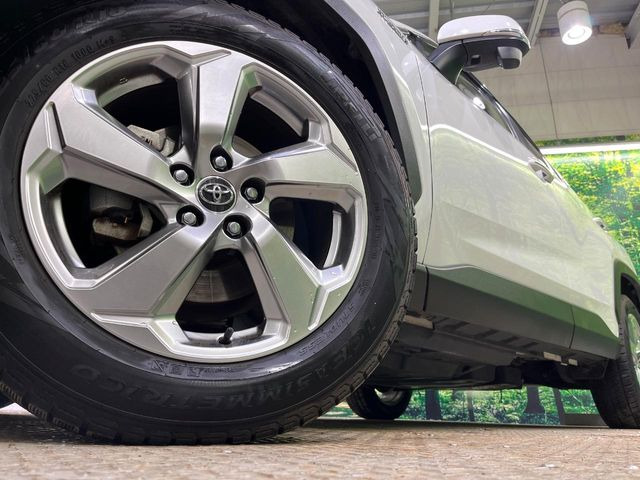 �y�����A���~�z�C�[���z�O�ςɃ}�b�`���������A���~�z�C�[���𑕒����Ă���܂��B�e��ЊO�A���~�z�C�[����A�X�^�b�h���X�^�C�����戵�����Ă���܂��B���񂲑��k����������