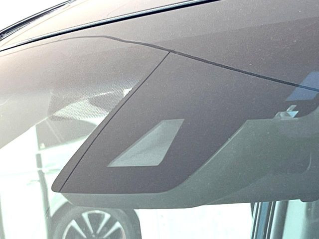 �y�g���^�Z�[�t�e�B�Z���X�z���s���ɑO���̎ԗ�����F�����A�Փ˂������Ȏ��͌x��ƃu���[�L�ŏՓˉ���Ɣ�Q�y�����A�V�X�g�B�����S�Ƀh���C�u�����y���݂��������܂��B