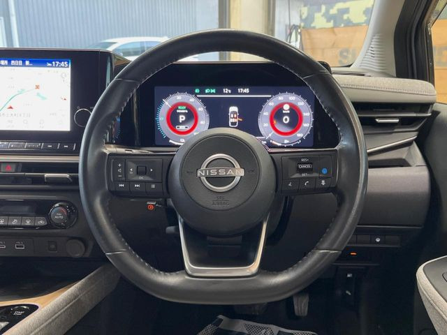 �y�����v�����X�e�A�����O�z�㎿�Ȋv���g�p���邱�ƂŁA��ɂ����������݂ƂĂ��^�]���₷���n���h���ł���