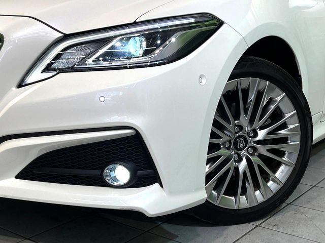 �yLED�w�b�h���C�g�z���V����ԑ��s�����ǍD�Ȏ��E���m�ۂ����S���ĉ^�]�ł��鍂�P�xLED�w�b�h���C�g�𑕔�!�_�����x�������A����d�͂��}�����Ă��܂��B