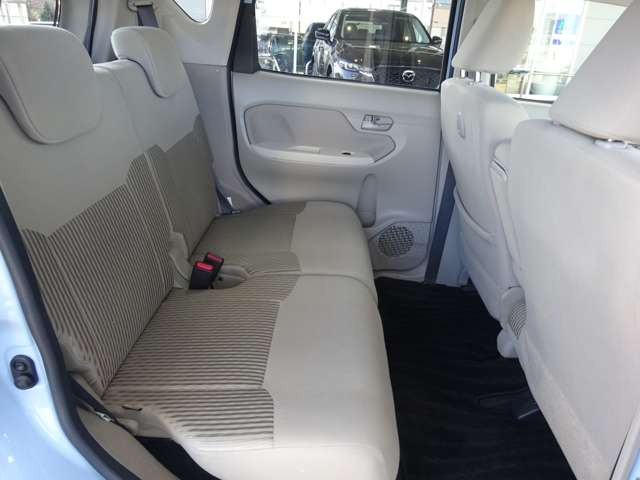 ��l���������ƍ���郊�A�V�[�g�B�X���C�h�@�\���t���Ă��܂��̂Ŏg�����ɍ��킹�Ă��g�������܂��B���̑����̍L�����Ă��������B