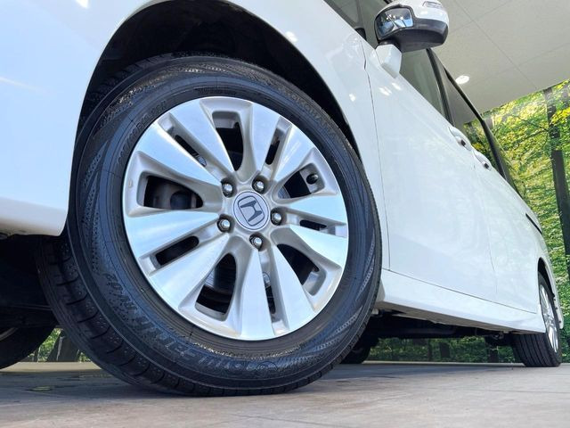 �y����16�C���`�A���~�z�C�[���z�O�ςɃ}�b�`���������A���~�z�C�[���𑕒����Ă���܂��B�e��ЊO�A���~�z�C�[����A�X�^�b�h���X�^�C�����戵�����Ă���܂��B���񂲑��k����������