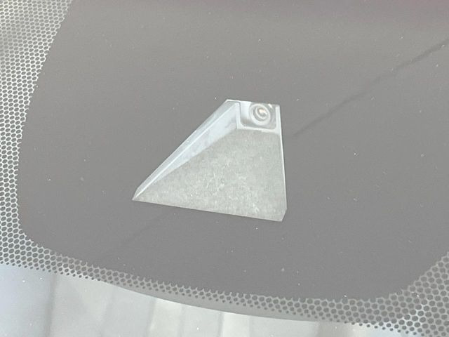 �y�v���N���b�V���Z�[�t�e�B�z�O���̎ԗ��������m���A�Փ˂������Ȏ��͌x��Œ��ӂ𑣂��A�u���[�L�𓥂ޗ͂��T�|�[�g�B�u���[�L�𓥂߂Ȃ������ꍇ�͏Փ˔�Q�y���u���[�L���쓮�A�Փˉ�����T�|�[�g���܂��B