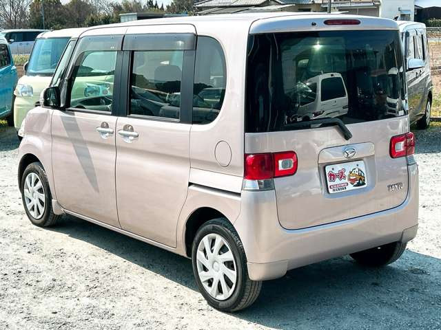 ���X�ł͌y�����Ԃ��畁�ʎԂ܂ŕ��L���I�[�����[�J�[�̎Ԏ�E�F�E�O���[�h��L�x�ɑ����Ă���܂��B