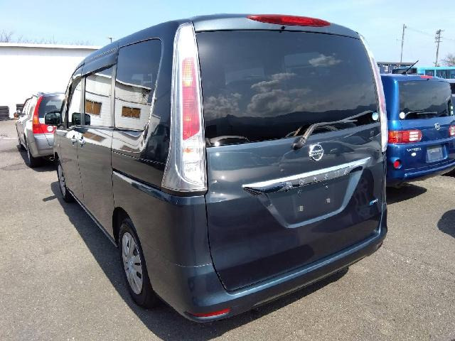 セレナ2.0 20X アンシャンテ 助手席スライドアップシート