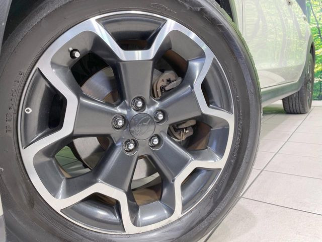 �y����17�C���`�A���~�z�C�[���z�O�ςɃ}�b�`���������A���~�z�C�[���𑕒����Ă���܂��B�e��ЊO�A���~�z�C�[����A�X�^�b�h���X�^�C�����戵�����Ă���܂��B���񂲑��k����������