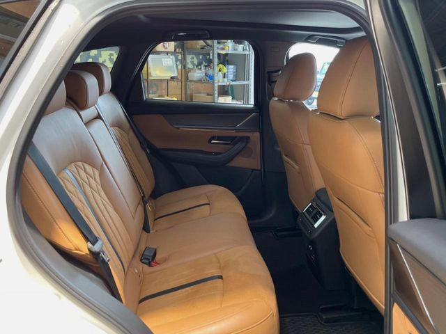 �L�X�Ƃ���2��ڃV�[�g�͋��Z���������A���S�n�����K!�F�B��Ƒ��Ƃ̂��o�����ɂ҂�����ł��B�x�r�[�V�[�g��`���C���h�V�[�g�g�p�������K�ɂ��߂�������������\���ȋ�Ԃ��m�ۂ��Ă��܂��B