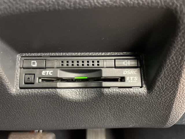 プリウス1.8 A プレミアム ツーリングセレクション