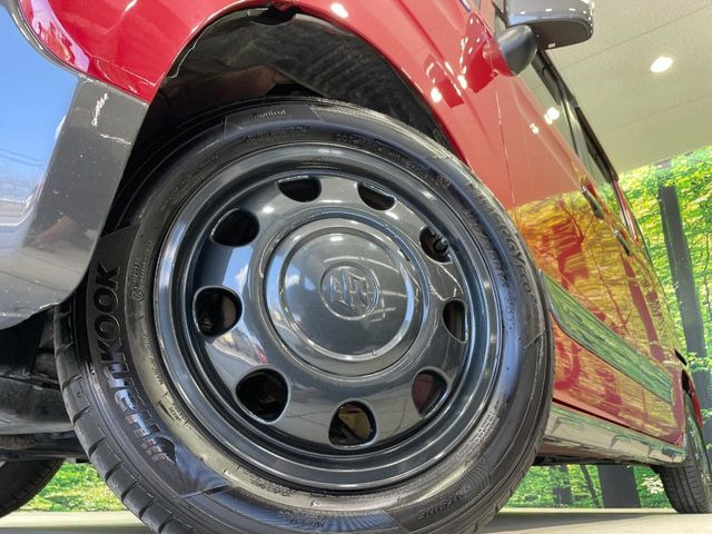 �y���������C���`�A���~�z�C�[���z�O�ςɃ}�b�`���������A���~�z�C�[���𑕒����Ă���܂��B�e��ЊO�A���~�z�C�[����A�X�^�b�h���X�^�C�����戵�����Ă���܂��B���񂲑��k����������