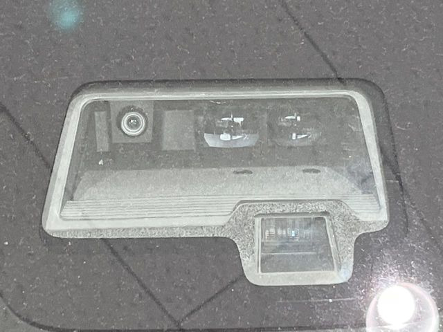 �y�X�Y�L �Z�[�t�e�B�T�|�[�g�z���s���ɑO���̎ԗ�����F�����A�Փ˂������Ȏ��͌x��ƃu���[�L�ŏՓˉ���Ɣ�Q�y�����A�V�X�g�B�����S�Ƀh���C�u�����y���݂��������܂��B