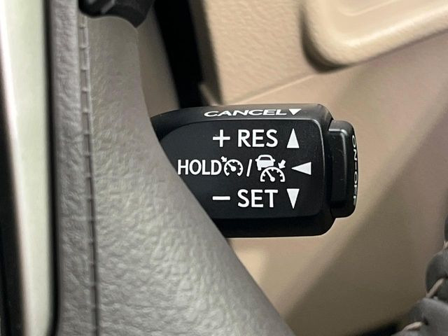 �y���[�_�[�N���[�Y�R���g���[���z�������H�ł̒��������s���y��!!�����ő��x��ۂN���[�Y�R���g���[�����A�Փˌy���V�X�e���ƘA�g���A�O���̎ԗ������m���ĎԊԂ�ۂ悤�ɑ��x���߂��Ă���܂�!!