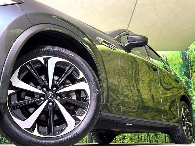 �y����20�C���`�A���~�z�C�[���z�O�ςɃ}�b�`���������A���~�z�C�[���𑕒����Ă���܂��B�e��ЊO�A���~�z�C�[����A�X�^�b�h���X�^�C�����戵�����Ă���܂��B���񂲑��k����������