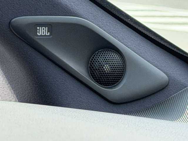 JBL�v���~�A���T�E���h�B