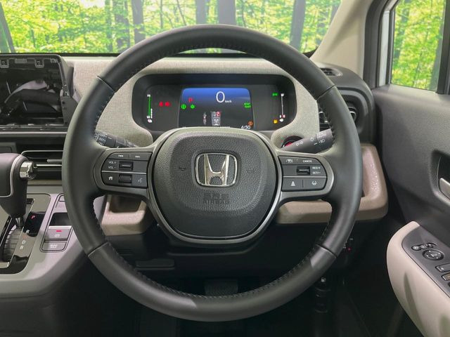 �y�����v�����X�e�A�����O�z�㎿�Ȋv���g�p���邱�ƂŁA��ɂ����������݂ƂĂ��^�]���₷���n���h���ł���