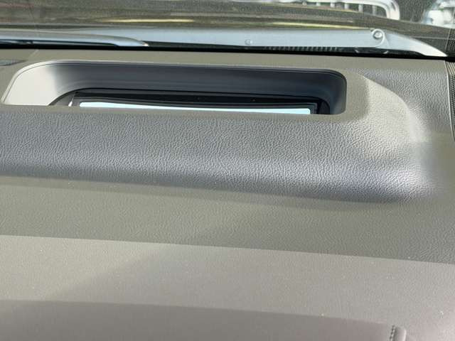 �y�G�O�[�N�e�B�u���E���W�W�������z�J���[�w�b�h�A�b�v�f�B�X�v���C(�t�����g�E�B���h�ɉ^�]�ɕK�v�ȏ�񂪉f���o����܂�)