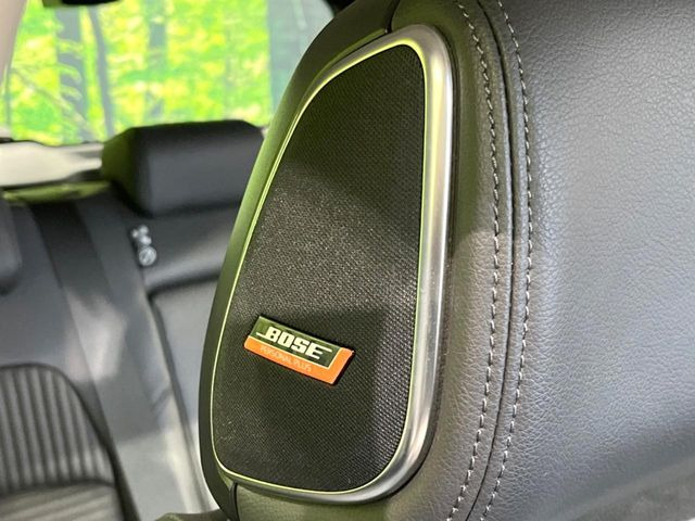 �yBOSE�T�E���h�V�X�e���z���[�J�[�I�v�V�����̍��i�ʃT�E���h�V�X�e���𓋍ځB��p�̃`���[�j���O���{���ꂽ�召�l�X�ȃX�s�[�J�[����ǎ��ȃT�E���h���t�ł��A�Տꊴ���ӂ�鉹����Ԃ����o���܂��B