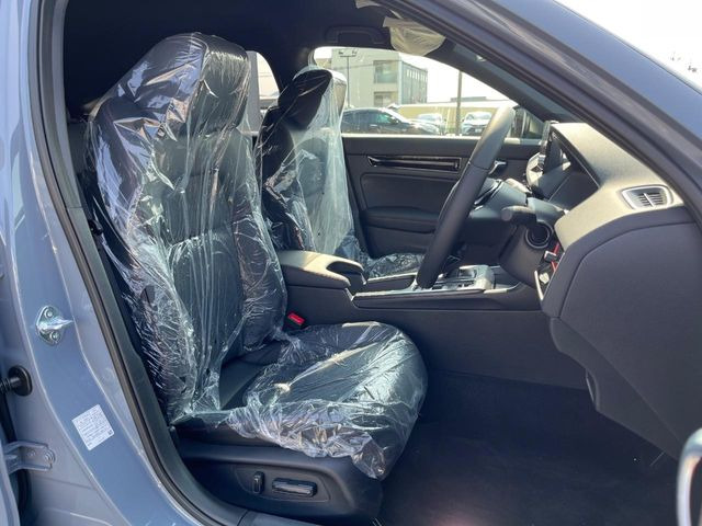 �y�n�[�t���U�[�V�[�g�z�������ƍ���S�n�𗼗������l�C�̃V�[�g���w�ʁE���ʂ̃t�@�u���b�N�f�ނ́A�ʋC���̗ǂ��⊊��ɂ����ɗD��Ă��܂��B�C���╞���ɍ��E���ꂸ���K�ɂ���肢�������܂��B