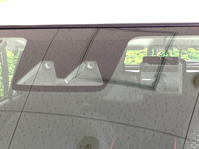 �y�g���^�Z�[�t�e�B�Z���X�z���s���ɑO���̎ԗ�����F�����A�Փ˂������Ȏ��͌x��ƃu���[�L�ŏՓˉ���Ɣ�Q�y�����A�V�X�g�B�����S�Ƀh���C�u�����y���݂��������܂��B