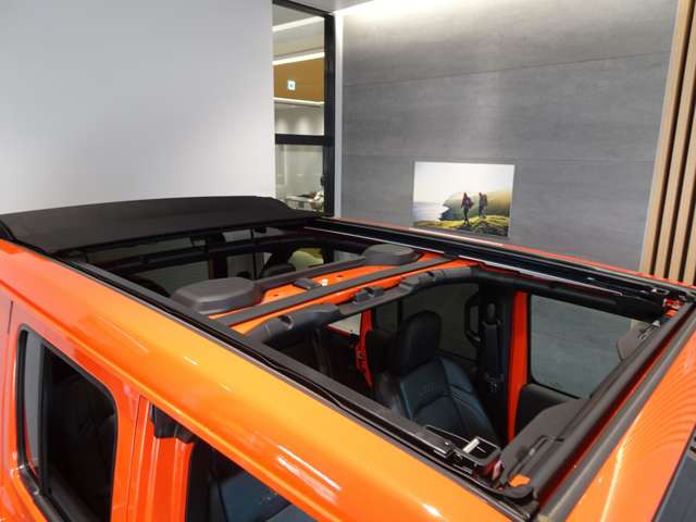 ラングラーアンリミテッド サハラ パワートップ 4WD