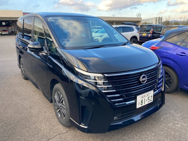 セレナ1.4 e-4ORCE ハイウェイスターV 4WD