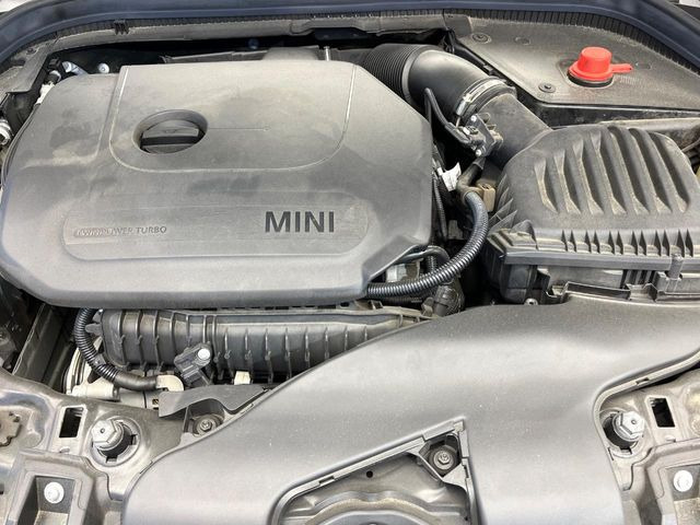 �����X�ł́A�e���[�J�[�̐�p�f�f�e�X�^�[�𓱓��B���Ǝ��i�����e�N�j�J���X�^�b�t���풓���Ă���܂��̂ŁA������̍ۂɂ����S���Ă����p���������܂��B