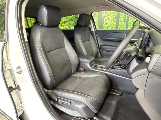 �y�n�[�t���U�[�V�[�g�z�������ƍ���S�n�𗼗������l�C�̃V�[�g���w�ʁE���ʂ̃t�@�u���b�N�f�ނ́A�ʋC���̗ǂ��⊊��ɂ����ɗD��Ă��܂��B�C���╞���ɍ��E���ꂸ���K�ɂ���肢�������܂��B