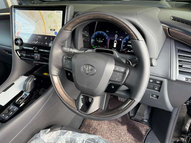 12.3�C���`TFT�J���[���[�^�[&�}���`�C���t�H���[�V�����f�B�X�v���C(�J�W���A���E�X�}�[�g�E�X�|�[�e�B�[�ƕ\����ύX�ł��܂�)