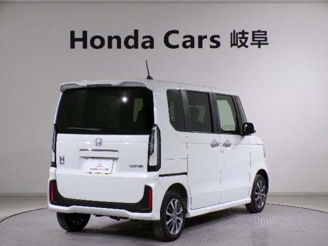 N-BOXカスタムコーディネートスタイル モノトーン 4WD