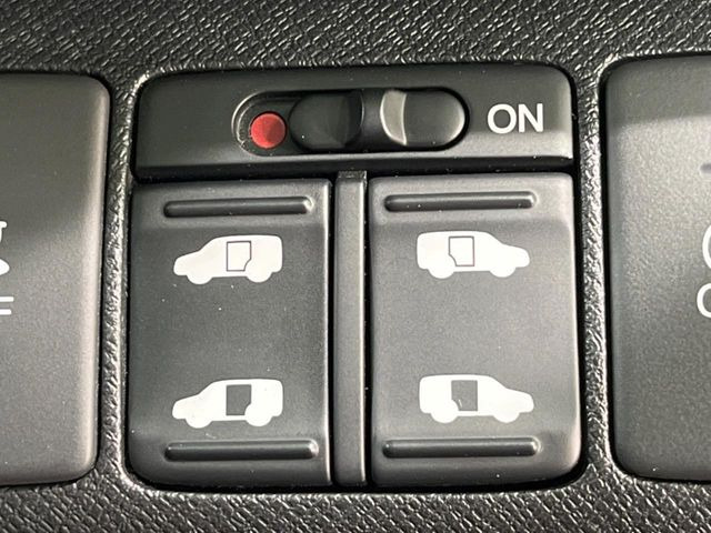 �y�����p���[�X���C�h�h�A�z�X�}�[�g�L�[��^�]�Ȃ̃X�C�b�`�Ō�ȗ����X���C�h�h�A�̊J���\���d��������͂����ăh�A���J����K�v�������A�����Ȃ��q�l�ł��ȒP�ɊJ���߂ł����K�ł���