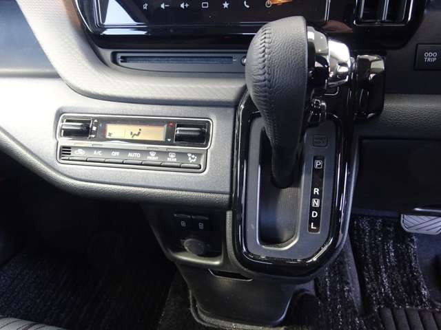 ����Ȃւ̈ړ����X���[�Y�ɂ�����C���p�l�V�t�g���̗p!�������L�X�A�������!�܂���������ɂ�������肪����܂��B���[�͂����C���������B�U�炩�肪���Ȏԓ����X�b�L��!