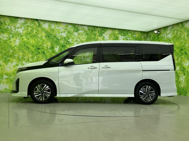 セレナ1.4 e-POWER ハイウェイスターV