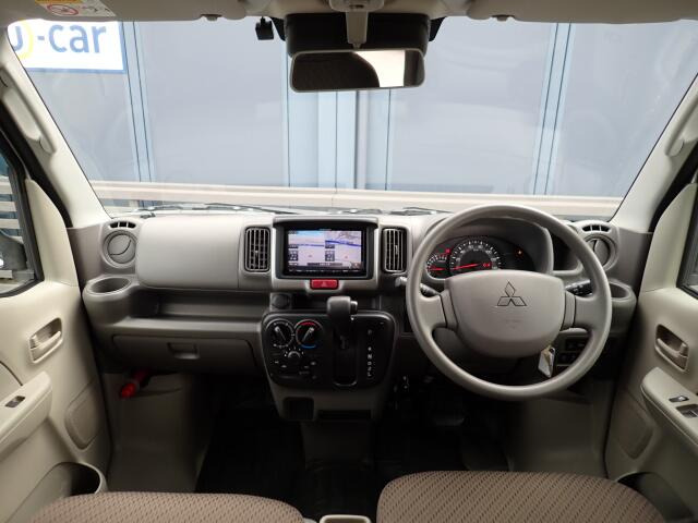 �C���p�l�摜�ɂȂ�܂��B�ԓ��͐��Ǝ҂ɂĎ����N���[�j���O�{�H�ς݂Ȃ̂ŁA��ϐ����ł��B