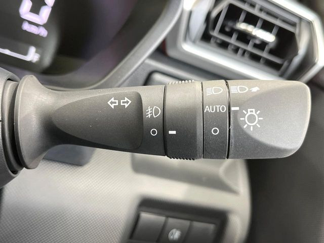 �y�I�[�g���C�g�z����̖��邳�ɉ����Ď����Ńw�b�h���C�g�̓_���E�������ł���@�\�ł�!���C�g�̕t���Y��E�����Y��Ȃǂ������Ȃ�A�J�̓���[���̑��s�����S!�g���l���ʉߎ����֗��ł��ˁ�